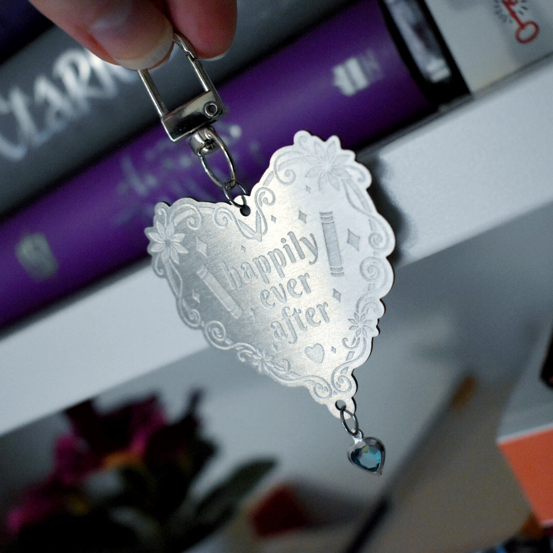 *PRE-ORDER EST SHIPPING: NOV 2024* Heart Keyrings